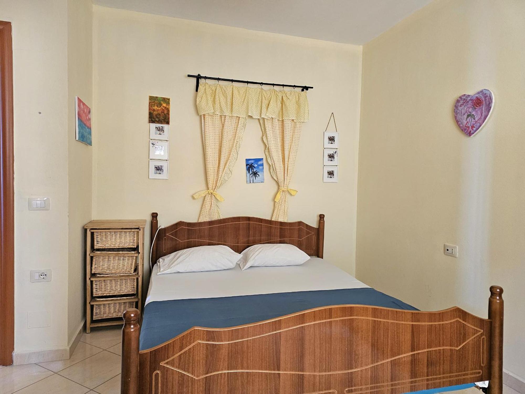 Janosh Front Line In Apartament *