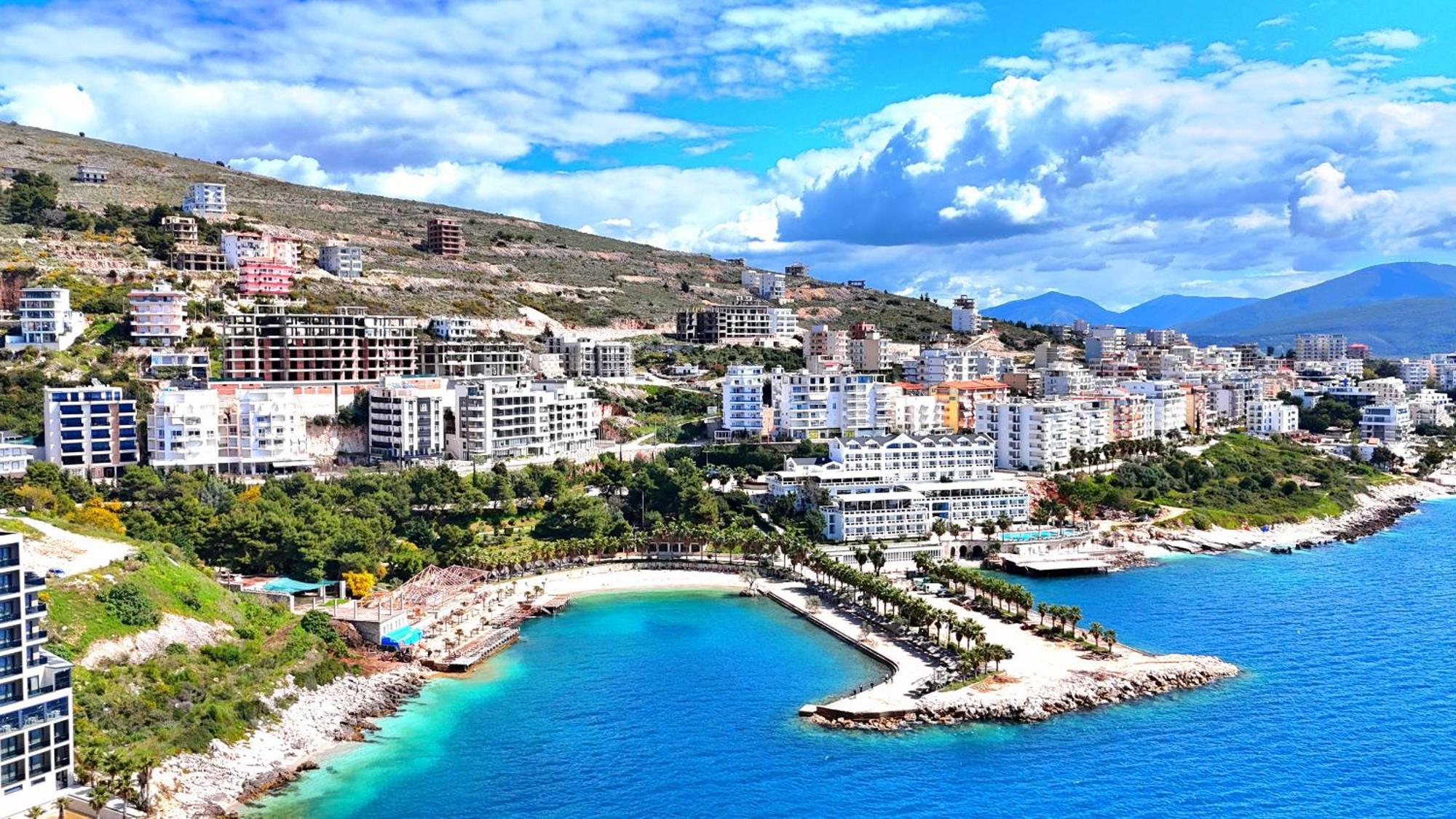 Janosh Front Line In * Saranda